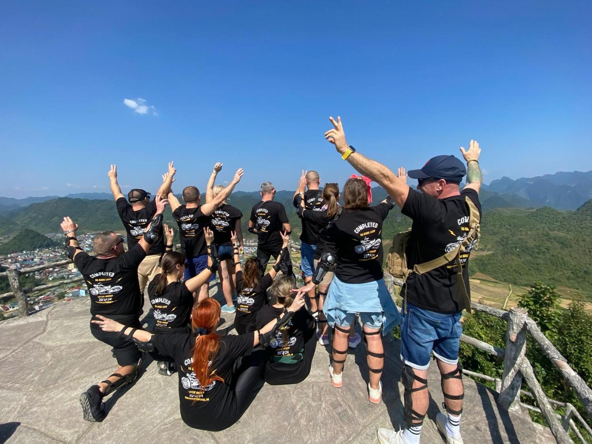 Lotus Premium Lodge - Lotus Group Tours ハザン エクステリア 写真